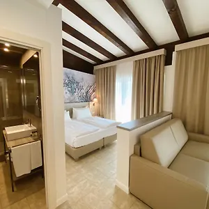 4* Hotel Tamerici