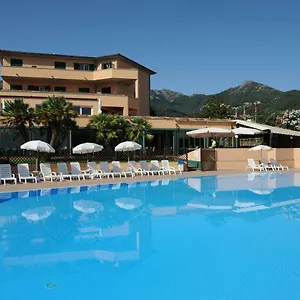 3* Hotel Isola